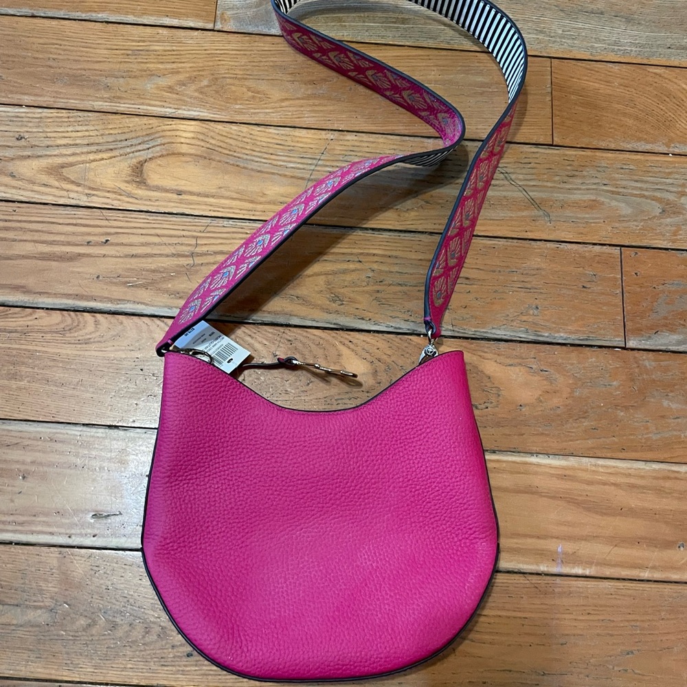 NWT RARE Henri Bendel 57th St Hobo Pink Crossbody Bag with Guitar Strap - Picture 2 of 5